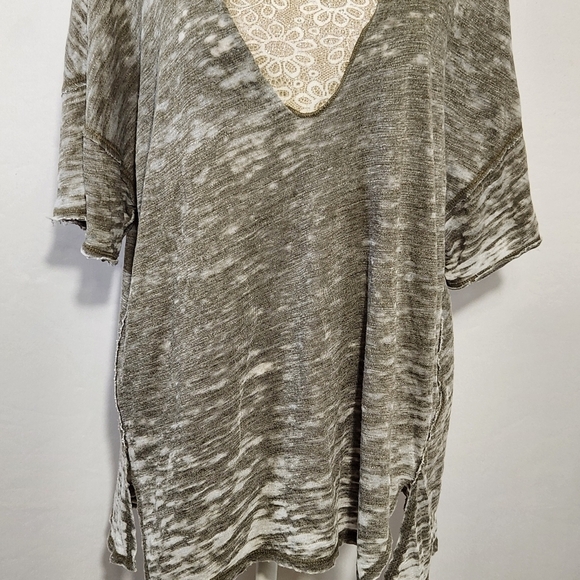 We The Free Tee Cut Out Jordan Sage Distressed V-Neck Burnout Oversized Size S - Picture 4 of 15